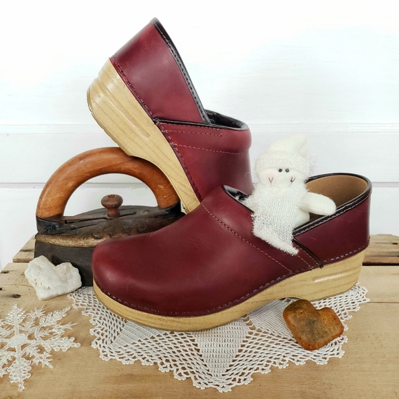 ROse RED Dansko Pro Honey Clog Oiled Leather Festive Cottage Boho 37 38 39 41 42 - Picture 9 of 9